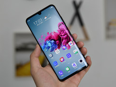 极致轻薄的5G手机 中兴天机Axon 11 5G图赏